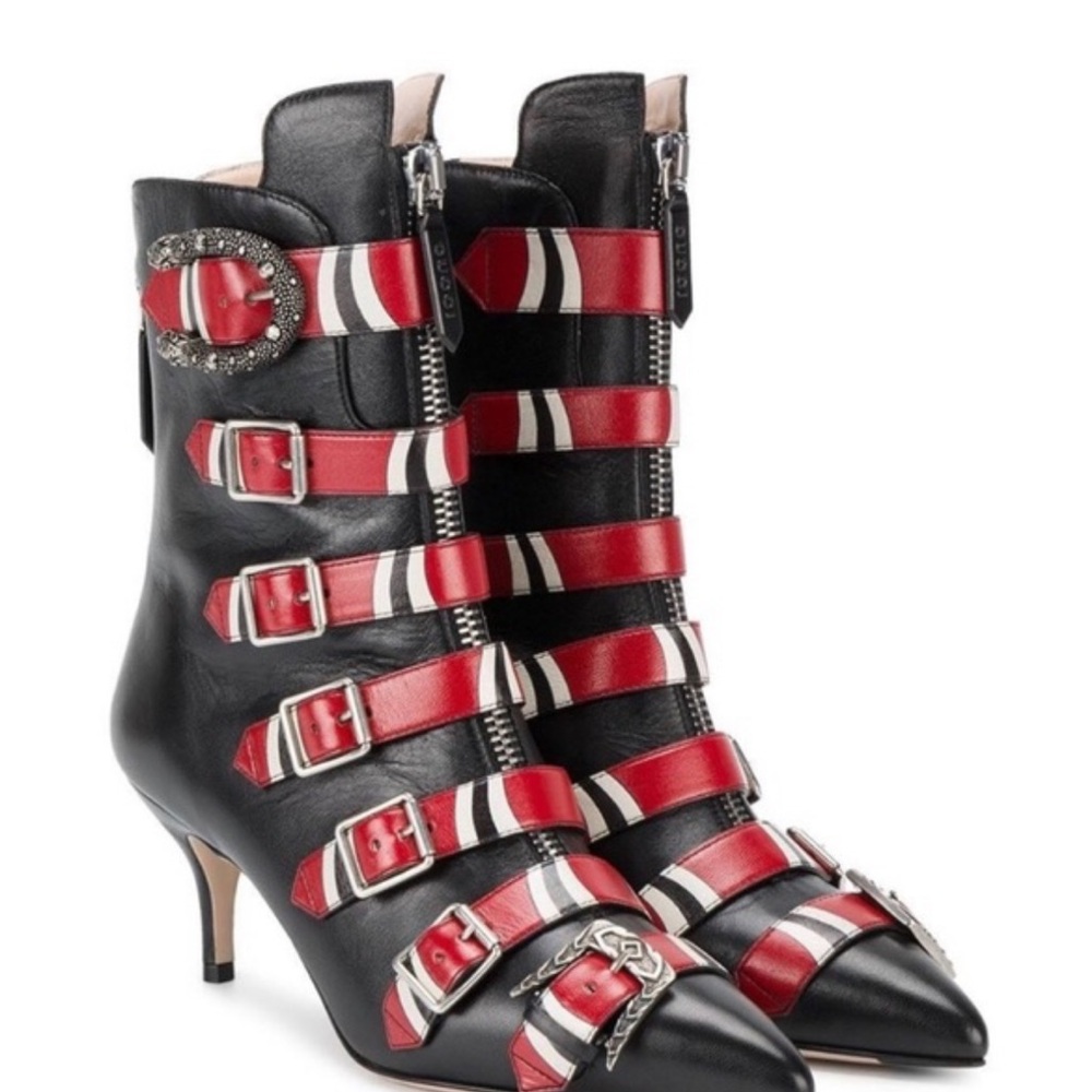 Gucci
65MM SUSAN ANKLE BOOT size 5